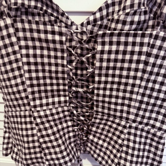 Black and White checkered linen Reformation top - Picture 3 of 6